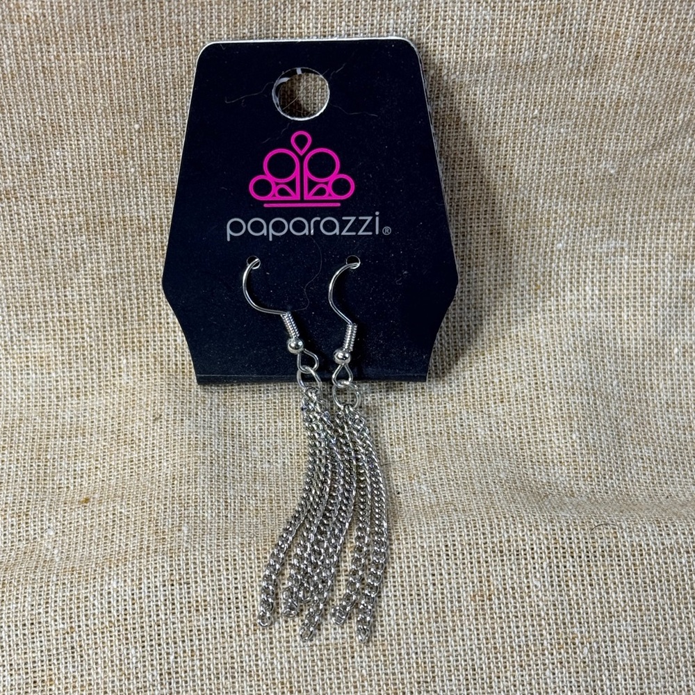 Paparazzi Chain Dangle Earrings